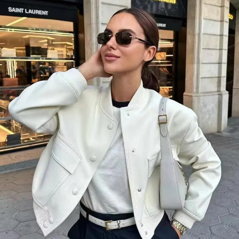 Belle Couture | Stylish Bomber Jacket with Practical Pockets - Regular Fit - Essential for Your Wardrobe - Image 17
