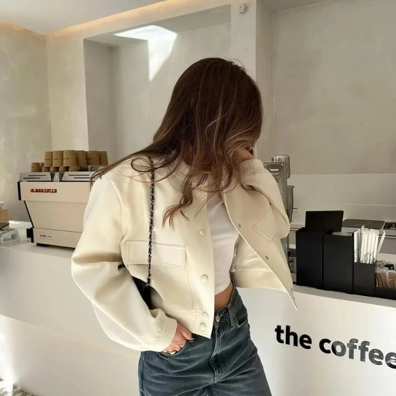 Belle Couture | Stylish Bomber Jacket with Practical Pockets - Regular Fit - Essential for Your Wardrobe - Image 18