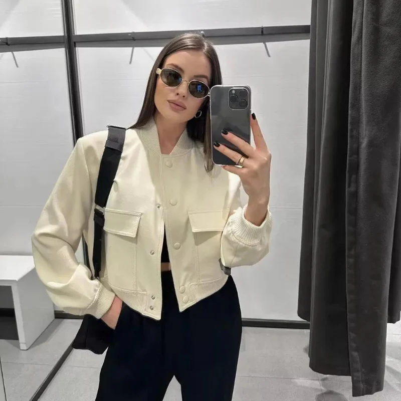 Belle Couture | Stylish Bomber Jacket with Practical Pockets - Regular Fit - Essential for Your Wardrobe - Image 20
