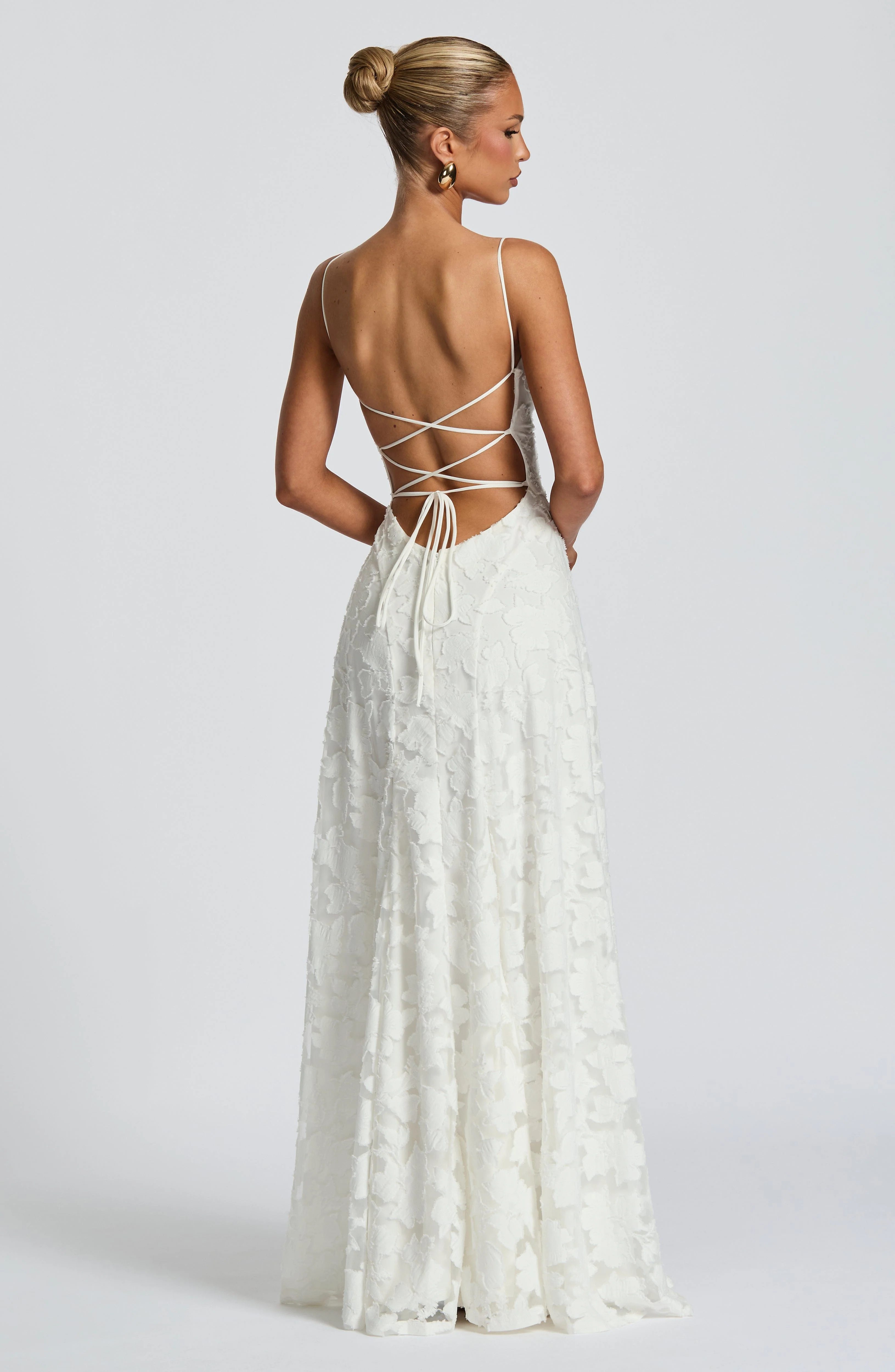 Glamorous Corset Lace Maxi Dress for Special Occasions - Image 13
