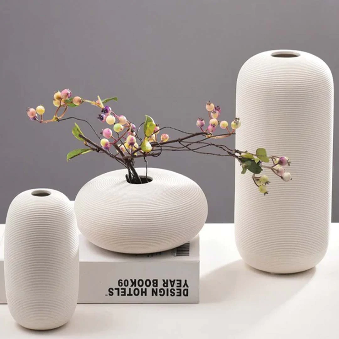 Handmade Ceramic Vase Blanche - Image 4