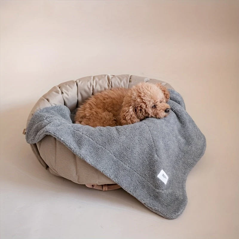 Waterproof Carrying Bag for Dogs and Cats for Convenience and Safety - Image 6